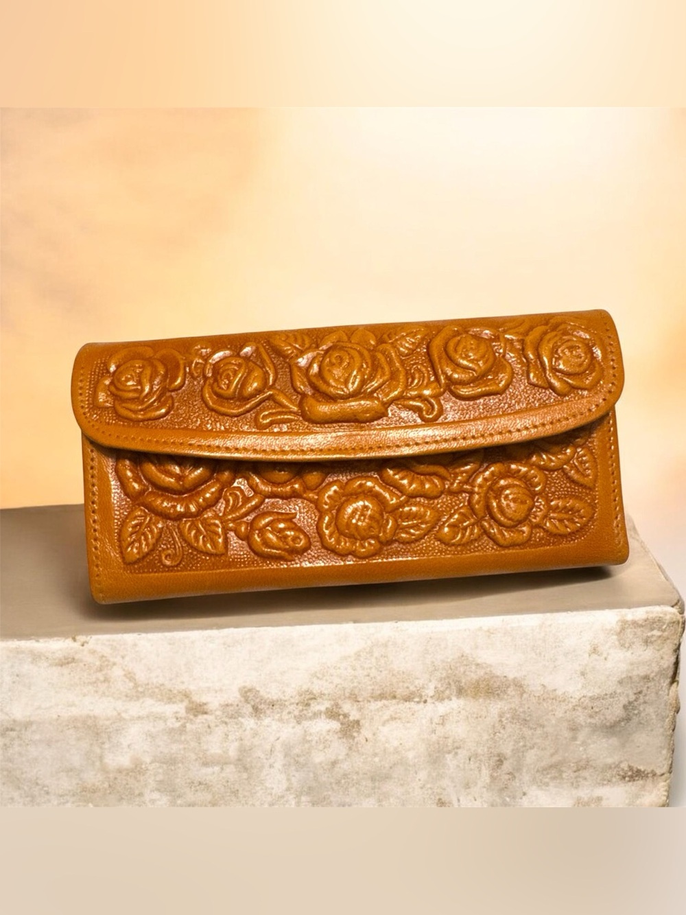 Women's Embossed Floral Leather Clutch Wallet
